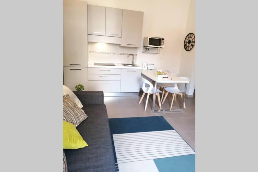 Charming & Spacious Florentine Home Just Two Mins From Tram Stop Florence Buitenkant foto